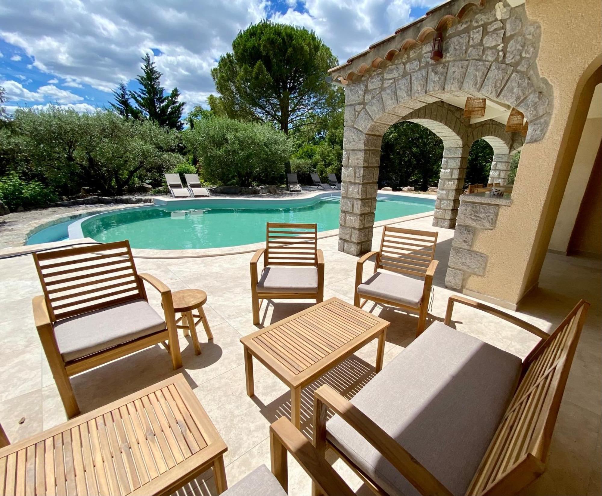 Maison Pour 12P, Piscine A Debordement Chauffee D'Avril A Octobre Inclus Ruoms Exterior photo